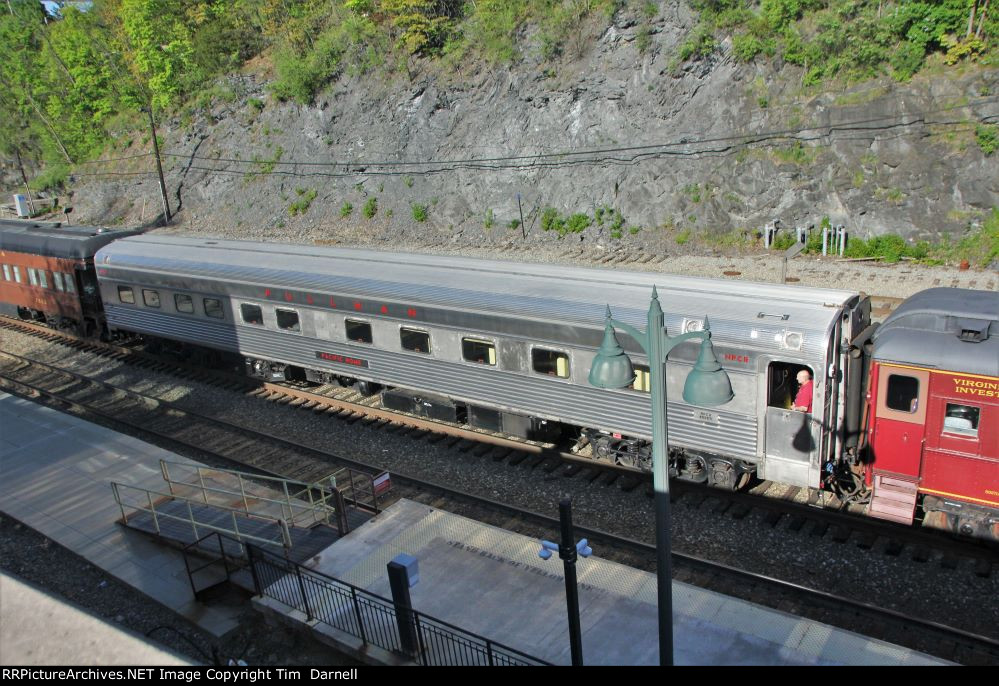 RPCX 800971 "Pacific Home" on Amtrak 49